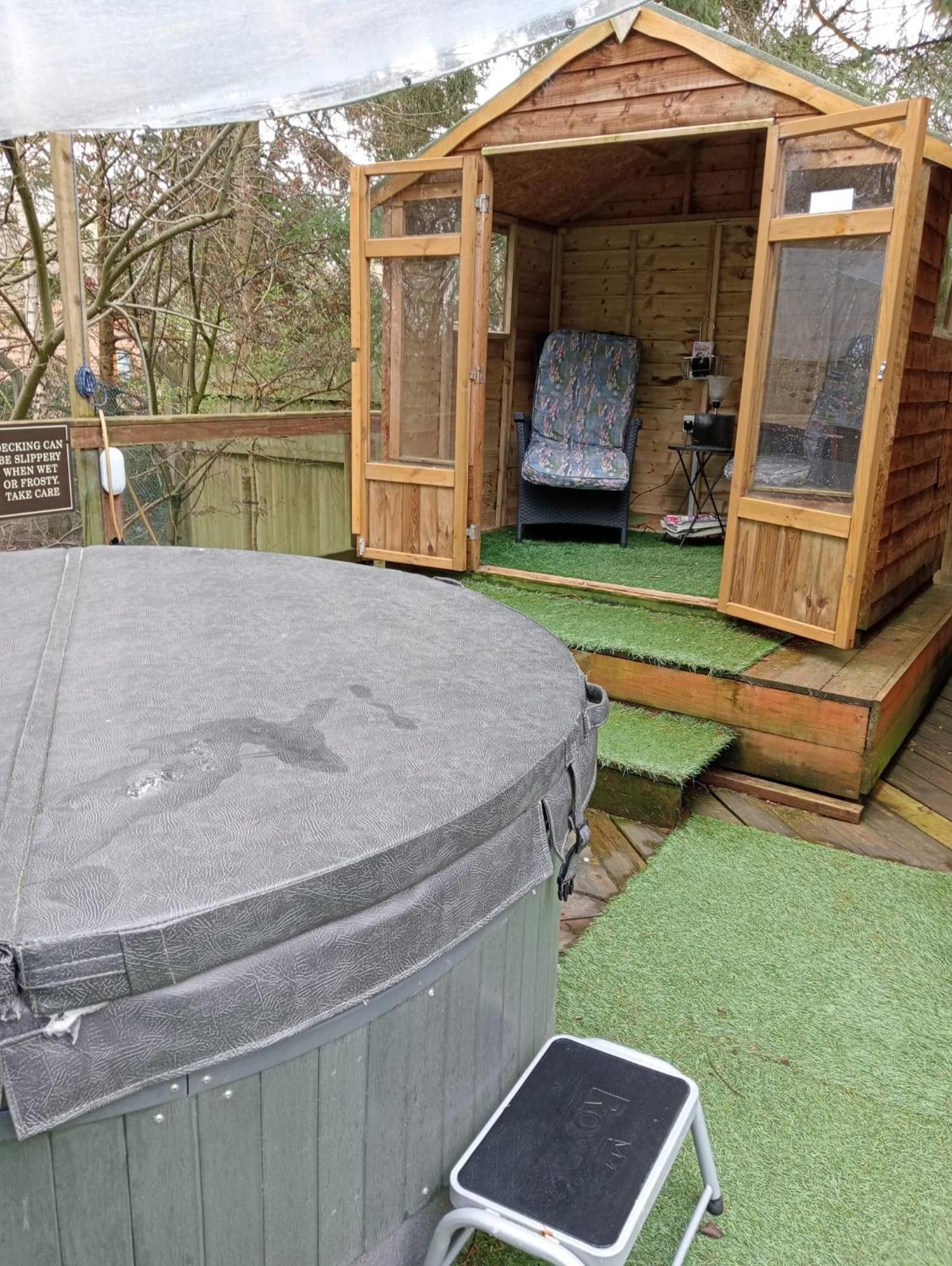 Relaxing Secluded Couples Getaway With Hot Tub * Eaton (Congleton)