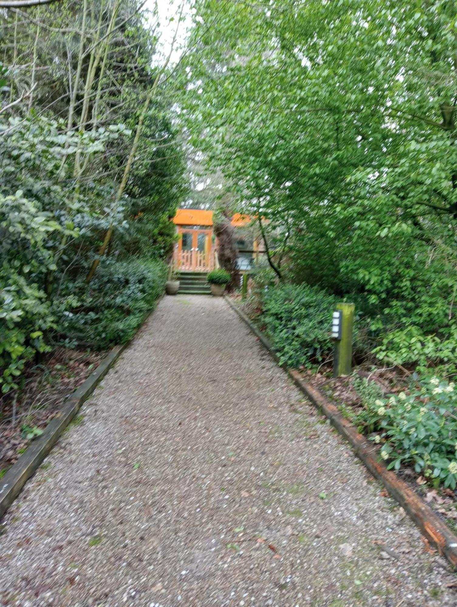 Relaxing Secluded Couples Getaway With Hot Tub Eaton (Congleton)